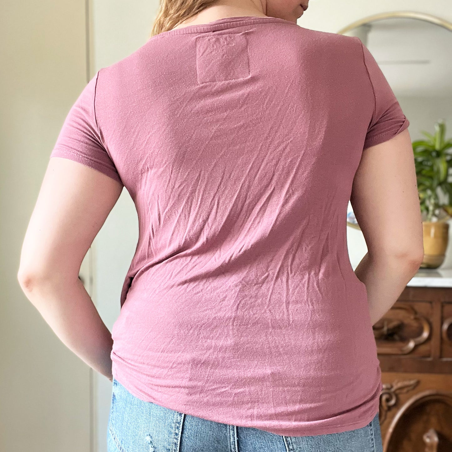 November Birth Flower | Chrysanthemum | Dark Pink Tee | Small