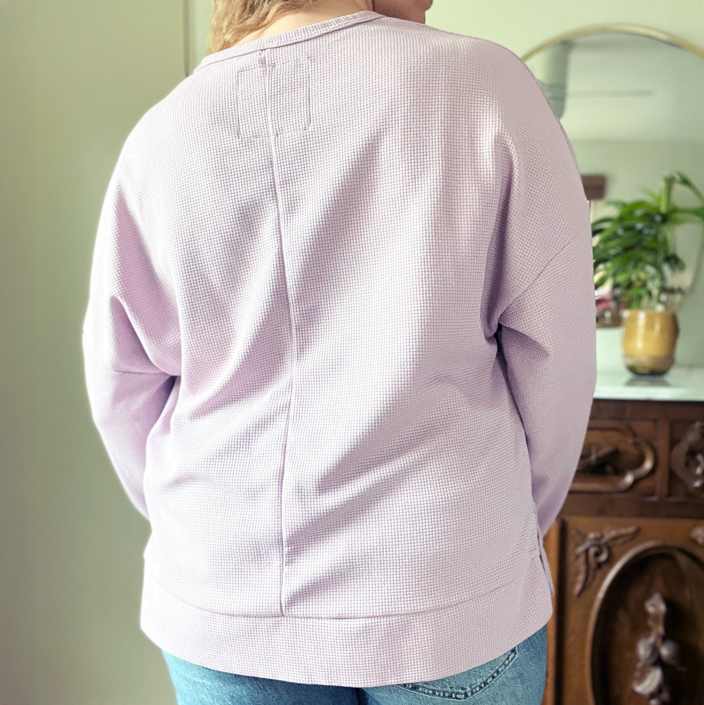 November Birth Flower | Chrysanthemum | Light Purple Long Sleeve | Large