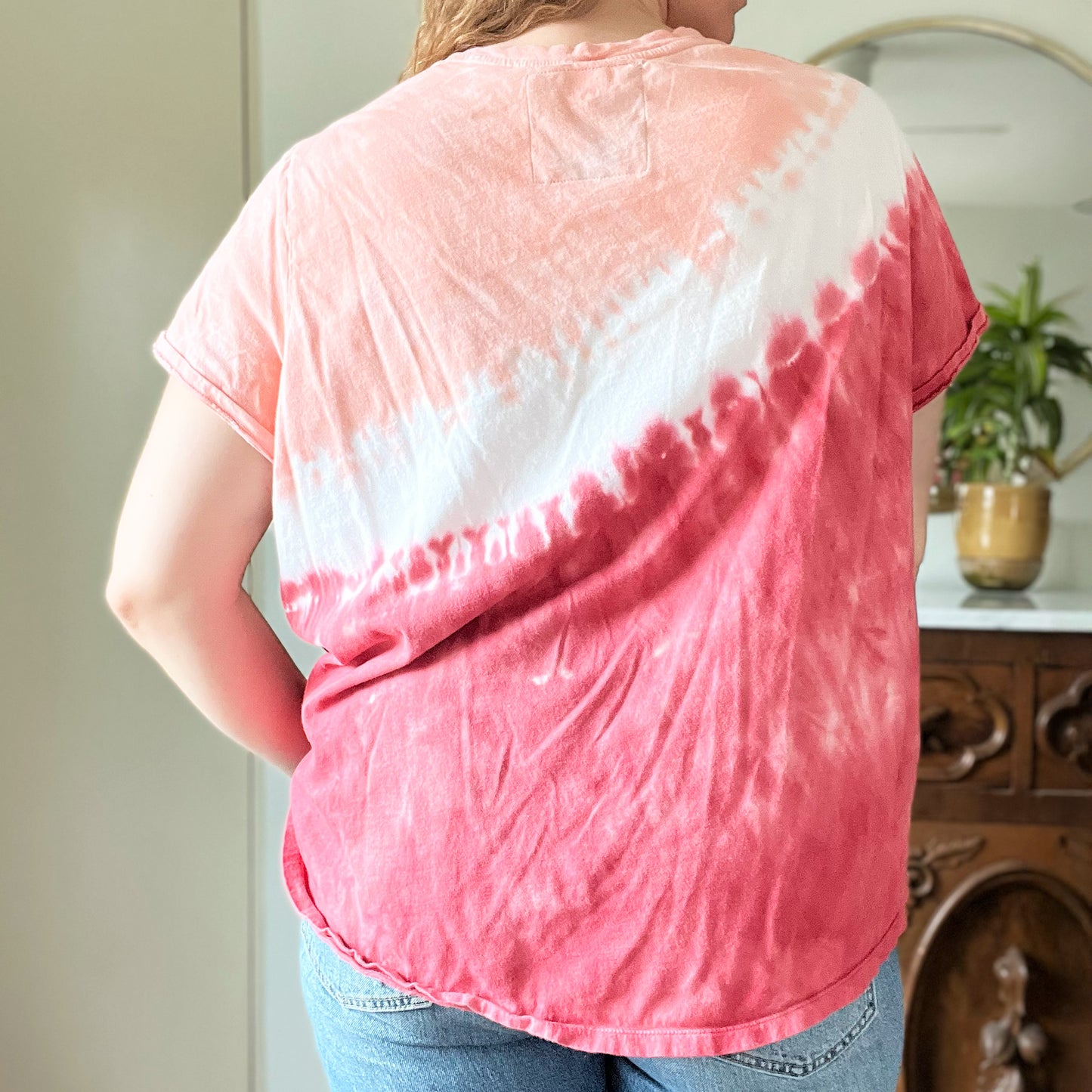 November Birth Flower | Chrysanthemum | Pink & White Tiedye Tee | 2X