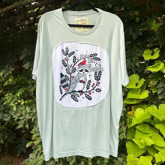 Peace, Love & Berries | Holly | December Birth Flower | Dusty Green Tee | 2X
