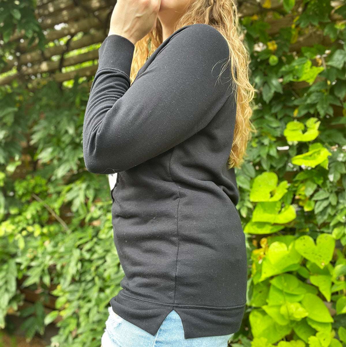 Peace, Love & Berries | Holly | December Birth Flower | Black Sweatshirt | Small