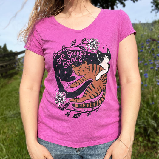 November Birth Flower | Chrysanthemum | Purple Scoop Neck Tee l Large