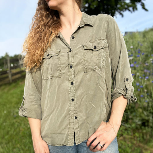 November Birth Flower | Chrysanthemum | Soft Olive Green Button Up | Large