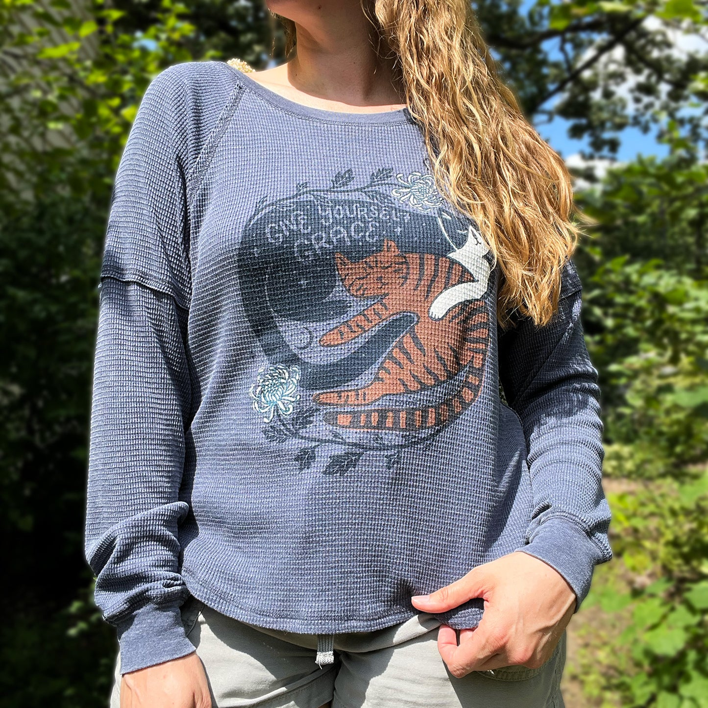 November Birth Flower | Chrysanthemum | Dark Gray Waffle Knit Long Sleeve | Small
