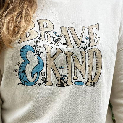 Brave & Kind | Cream Sweatshirt Tee | Medium