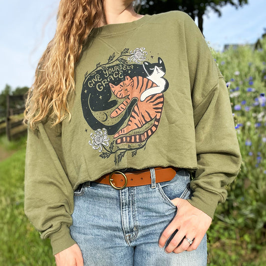 November Birth Flower | Chrysanthemum | Olive Green Cut Off Oversized Sweatshirt | Large