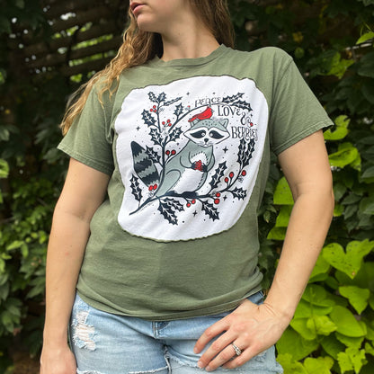 Peace, Love & Berries | Holly | December Birth Flower | Green Tee | Medium