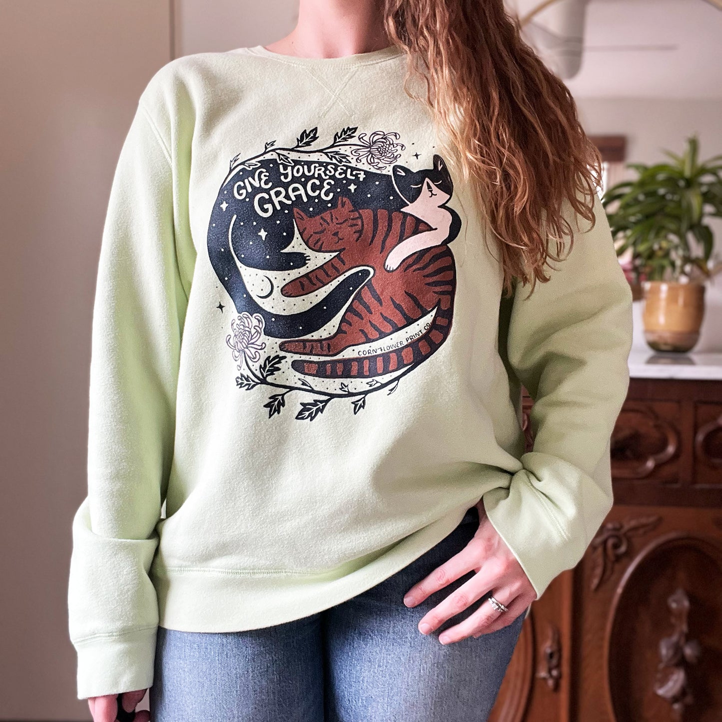 November Birth Flower | Chrysanthemum | Light Green Sweatshirt | 2X