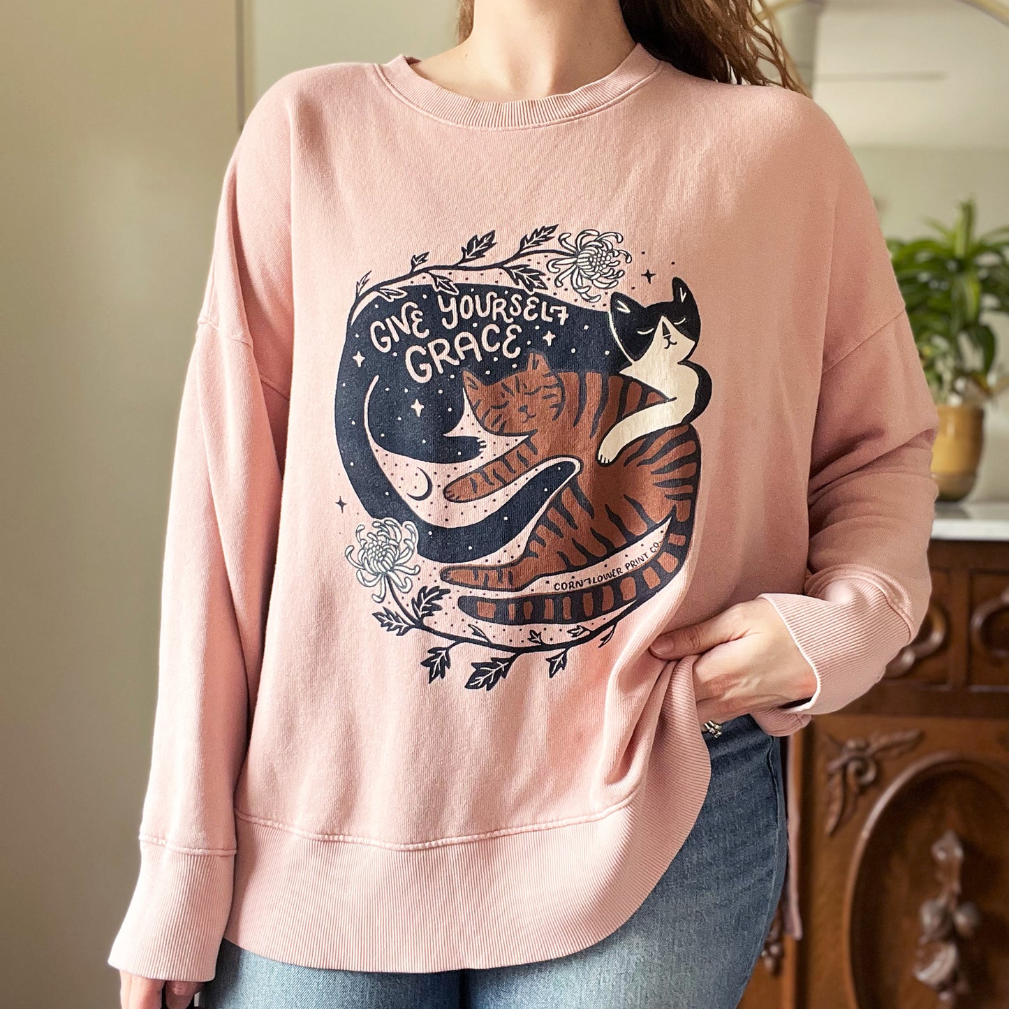 November Birth Flower | Chrysanthemum | Light Pink Sweatshirt | 2X