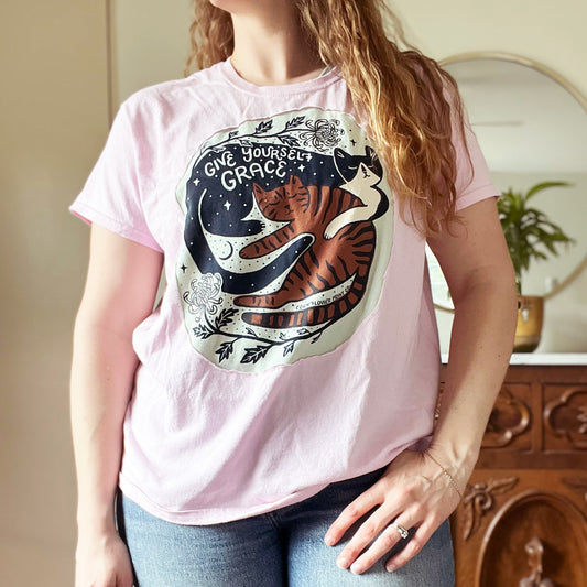 November Birth Flower | Chrysanthemum | Pink Tee | XL