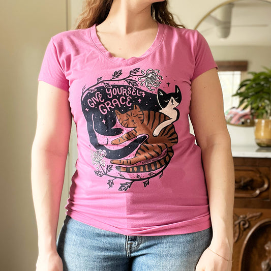 November Birth Flower | Chrysanthemum | Pink V-Neck Tee | XL