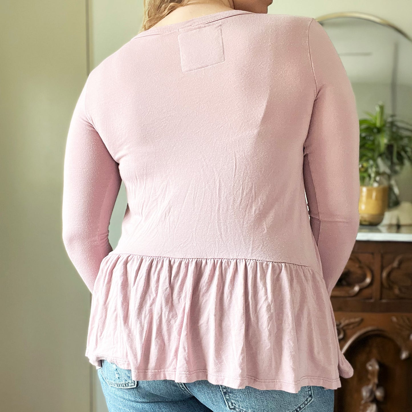 November Birth Flower | Chrysanthemum | Pink Flowy Long Sleeve | Small