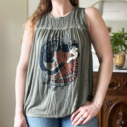 November Birth Flower | Chrysanthemum | Gray Ruffle Tank Top | 2X